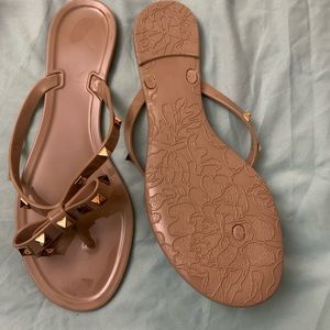 Great condition sandals